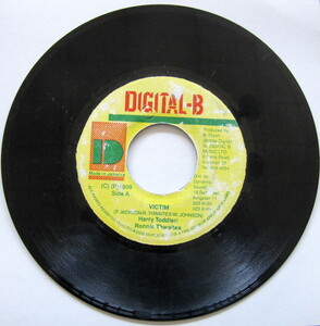 042【Reggae】VICTIM - Harry Toddle/Ronnie Thwaites. 7’/Digital-B