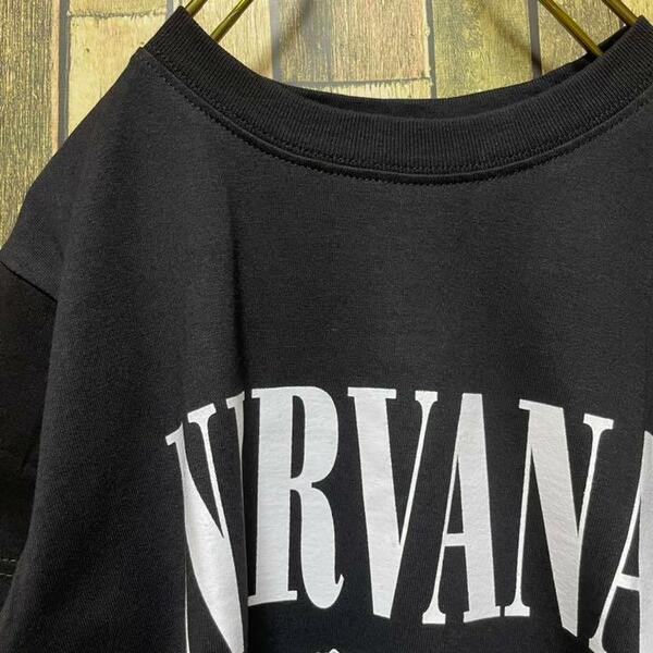 《人気デザイン》NIRVANA 黒☆Tシャツ S ビッグプリント