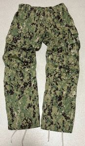 沖縄　米軍実物,US NAVY,　AOR2　NUW　迷彩パンツ　TYPEIII　MEDIUM-LONG 海軍　カモフラージュ