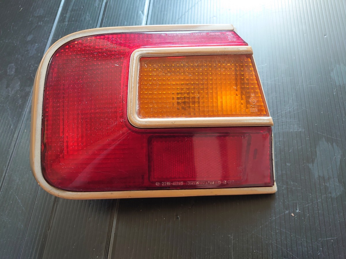 2023年最新】ヤフオク! -マツダ ファミリア(テールライト)の中古品