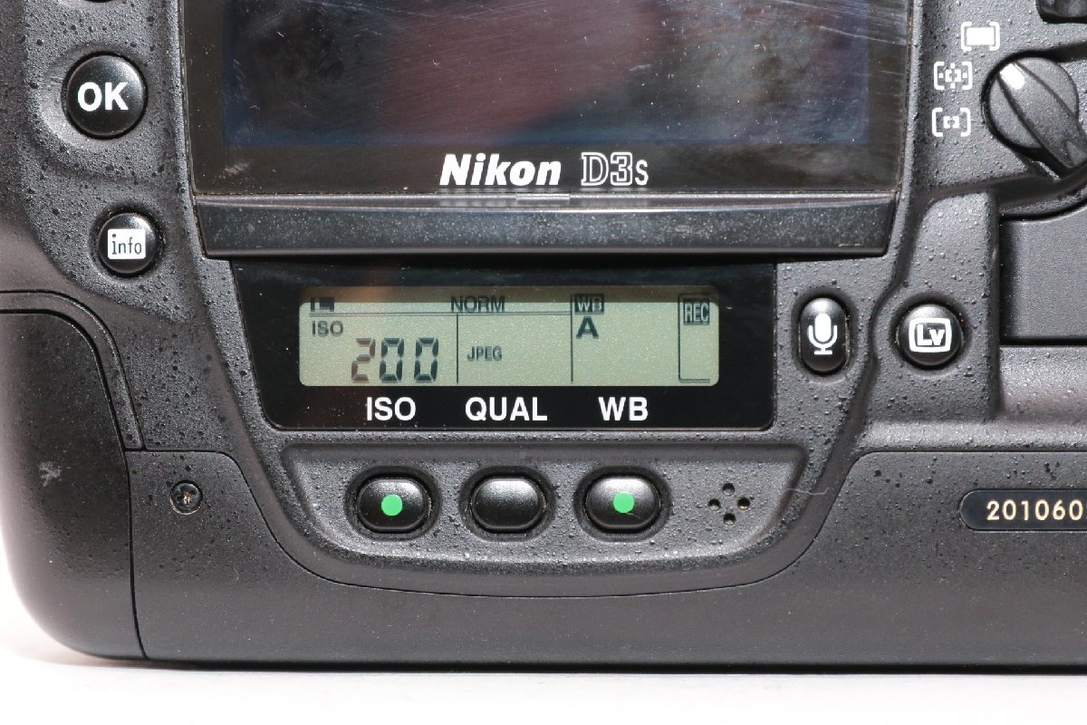 良品/動作品】ニコンNIKON D3S ボディ(充電器、バッテリー2個付
