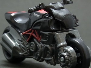 ★★★日曜夜★未開封新品★DUCATI DIAVEL★HOT WHEELS