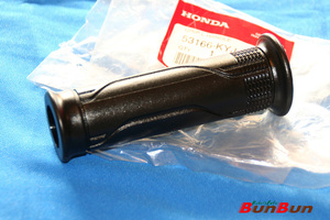FORZA 250Si フォルツァ MF12 2013～ 53166-KYJ-900 グリップ ハンドル 左 黒 Black 純正品 同梱割引