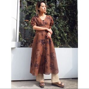 極美品 MURUA ドリーフラワーガウンワンピース ブラウン
