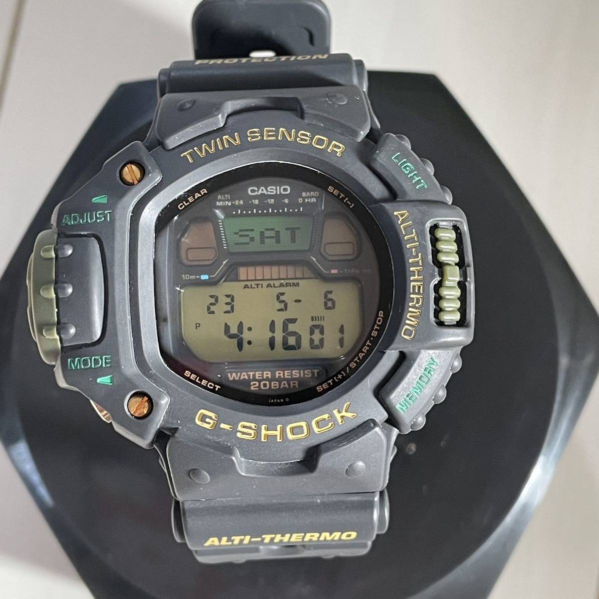 未使用品】CASIO カシオ G-SHOCK ジーショック DW-6700-