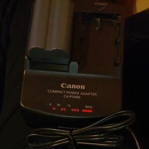 (Q001)Canon　CA-PS400　 バッテリーチャージャー　充電器(バッテリー1個付き)