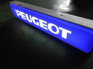 PEUGEOT