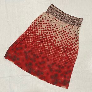 【CLOVE vs CLOVES クローヴ vs クローヴス】吉田ヒロミ 日本製 上質シルク100% ふわりスカート