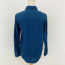a00575 美品 AZUL basic アズールベーシック シャツ デニムシャツ 長袖 薄手 サイズS ブルー シンプル コットン麻混 カジュアル 万能 上質_画像3
