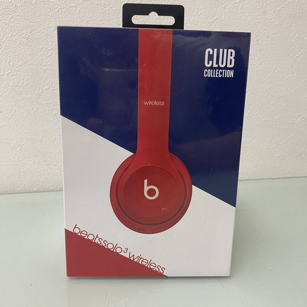 ヤフオク! -「beats ヘッドホン レッド」の落札相場・落札価格