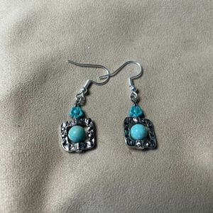  turquoise 6 millimeter . square ring .. flower. earrings 