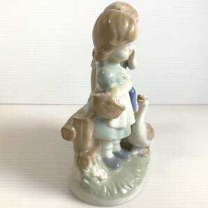 C969 Andersen ベルウッド/BELLWOOD 置物 コレクション オブジェ 陶器 男の子 女の子 アヒル 花かご 陶人形の画像7
