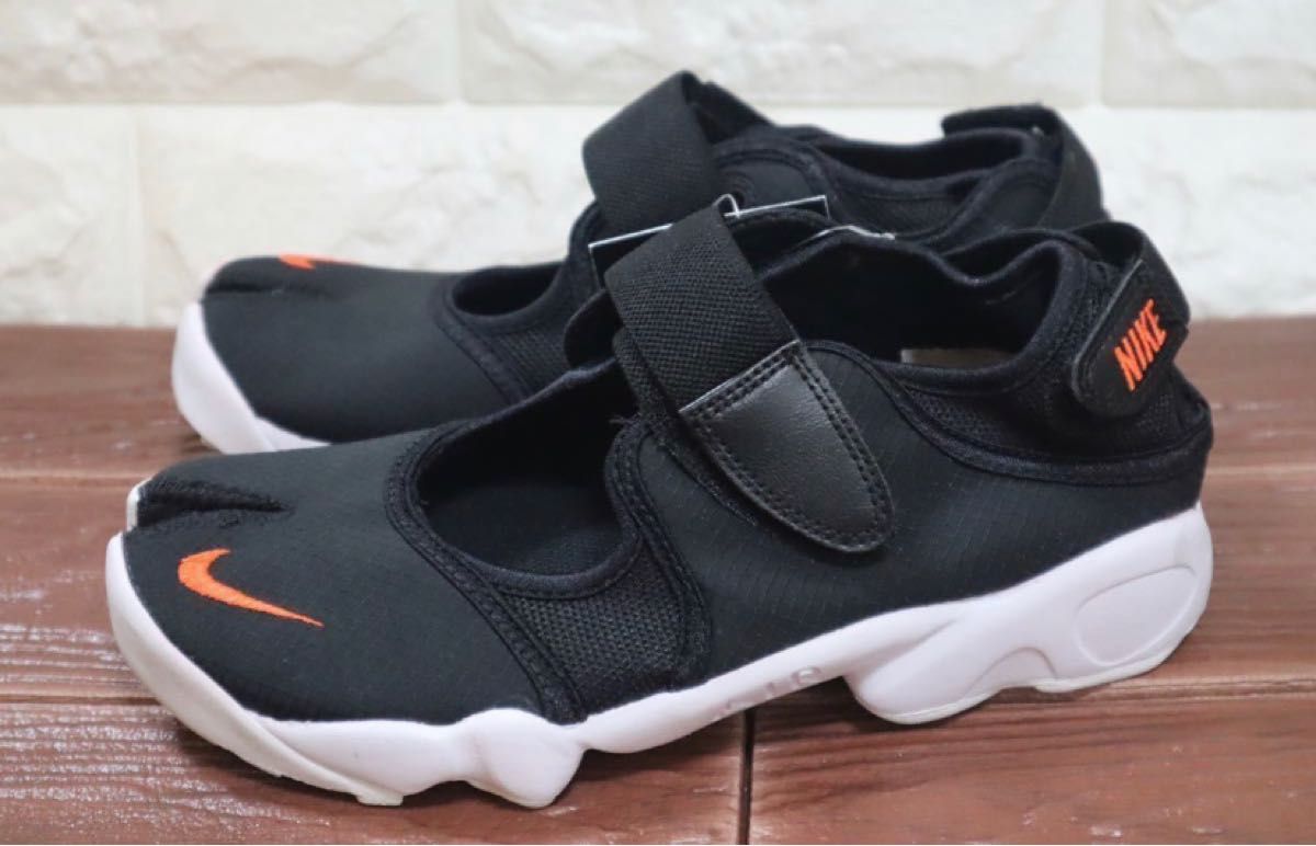 NIKE エアリフト 24 オフノワール 新品未使用 24cm 靴 直営 店 通販