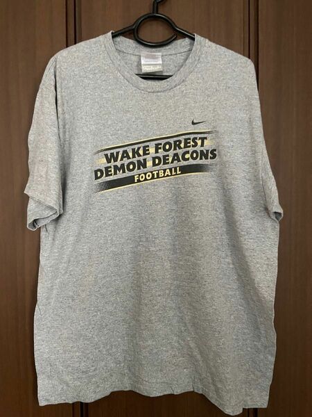 アメリカ古着ナイキ９０’sTシャツ wake forest demon deacons