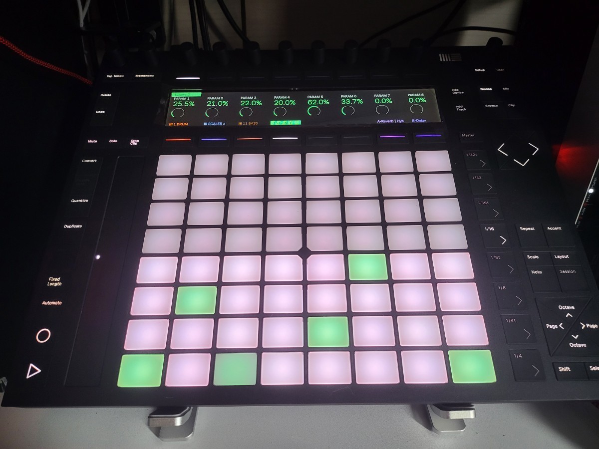 ヤフオク! -「ableton push2」の落札相場・落札価格