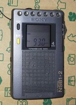 ICF-RN933 ソニー 美品 受信確認済 完動品 名刺サイズ AM FM ワイドFM ラジオNIKKEI 短波ラジオ 通勤 出張 防災 登山 競馬 散歩 1035858_画像5