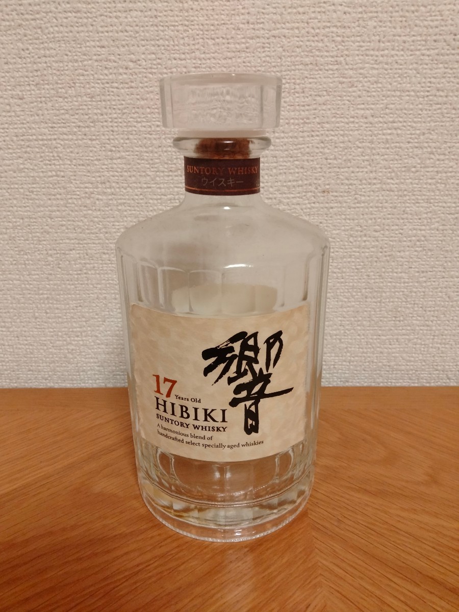ヤフオク! -「響17 空瓶」(日本) (ウイスキー)の落札相場・落札価格