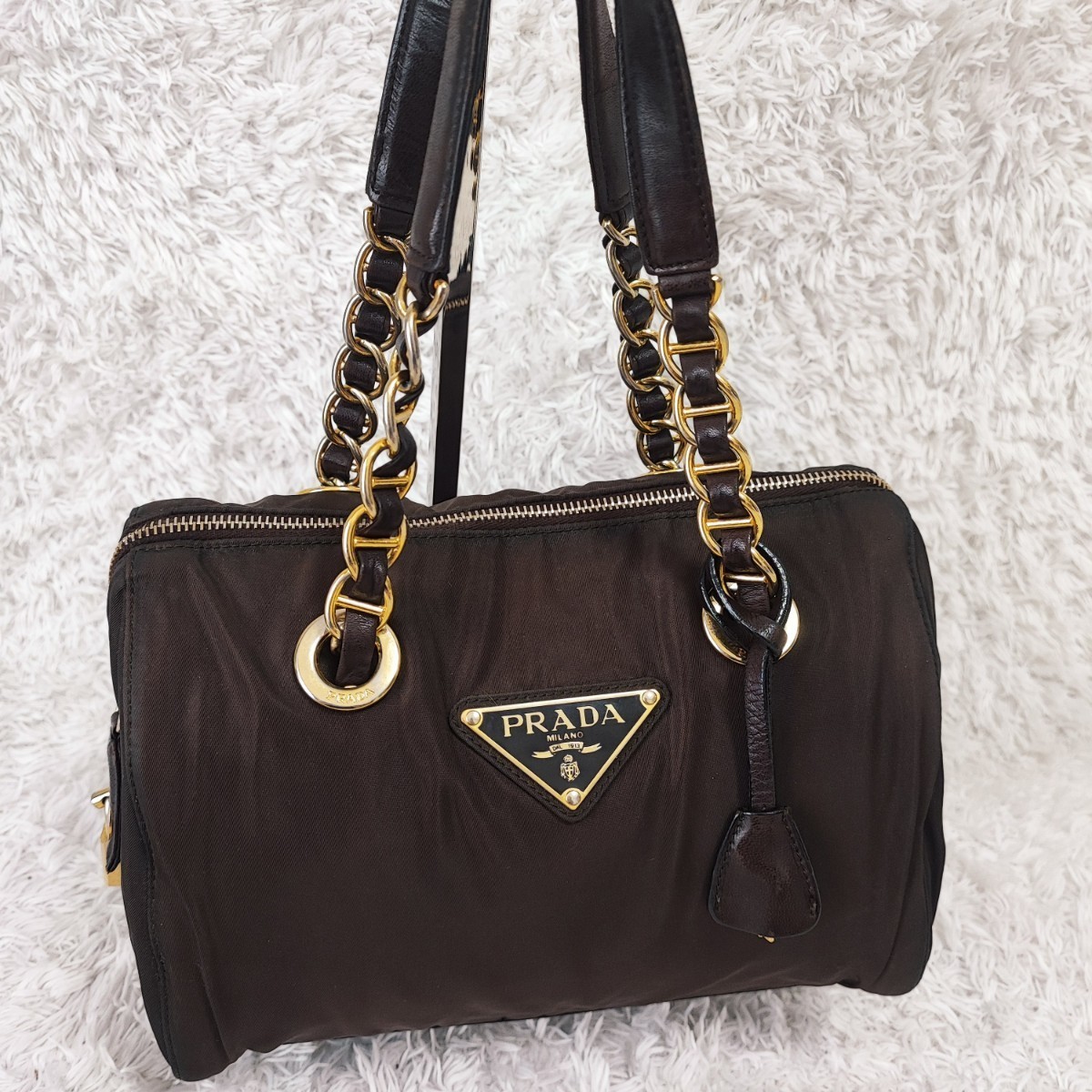 ヤフオク! -「プラダ チェーンバッグ ナイロン」(プラダ)の中古品