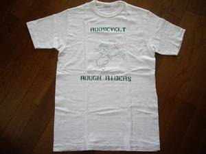 【未使用】Heller's Cafe 半袖Tシャツ　”ROOSEVELT ROUGH RIDERS&#34; ウエアハウス