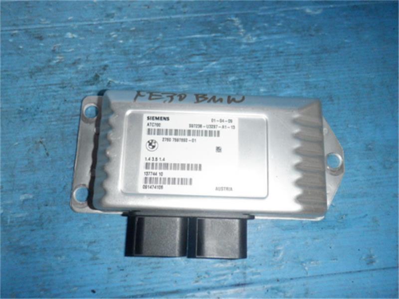 BMW 純正 BMWX5 《 FE30 》 コントロールユニット P10700-