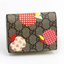 GUCCI　グッチ　GGスプリーム　レ ポム　二つ折り財布　663922　小銭入れあり　PVC　ベージュ　アップル　　未使用品_画像1