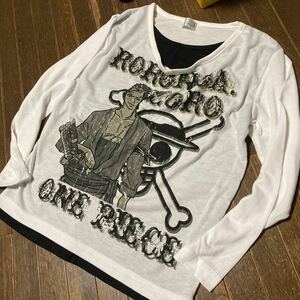 新品ワンピースゾロ長袖Tシャツカットソー140サイズ白アニメシャツ二重風キッズボーイズゾロアニメONE PIECEキャラクター