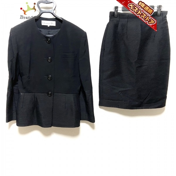 ヤフオク! - スーツ(女性用 ディオール)の中古品・新品・古着一覧