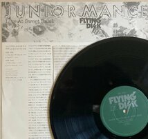 LPA21867 ジュニア・マンス・トリオ JUNIOR MANCE / ライヴ・アット・スイート・ベイジル 国内盤LP_画像3