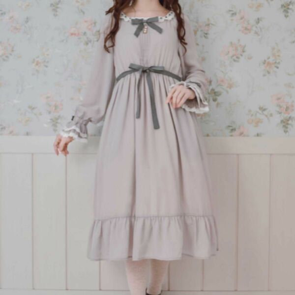 【かなり美品】クラシカル　ワンピース　【tulle】