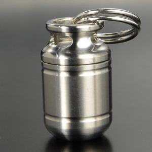 防水カプセル 錠剤入れ ピルケース [ 小 ] 錠剤ケース 防水ケース アクセサリー 薬入れ 金属製キーホルダー キーリング