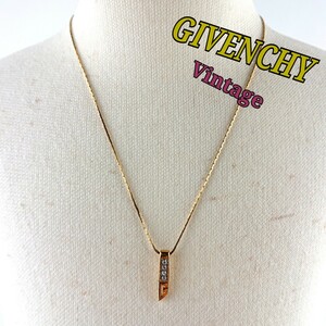 GIVENCHY Givenchy necklace 