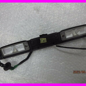 ★LS600h LS460 USF40 UVF45 純正 LEDナンバー灯 トランクオープナー スイッチ GRS191 UZS190 GRS196 GWS191 LEXUS GS350 GS450h 3★519の画像1