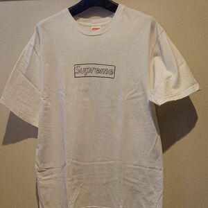 M Supreme KAWS chalk logo tee 半袖Tシャツ ロゴTシャツ Logo