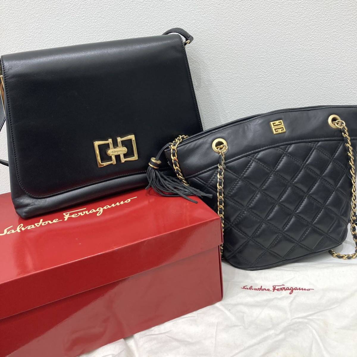 ヤフオク! -「vintage ferragamo」(サルヴァトーレ・フェラガモ) (さ ヤフオク! -「vintage ferragamo」(サルヴァトーレ・フェラガモ) (さ