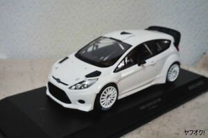 ミニチャンプス フォード フィエスタ RS WRC Street 2011 1/18 ミニカー 白