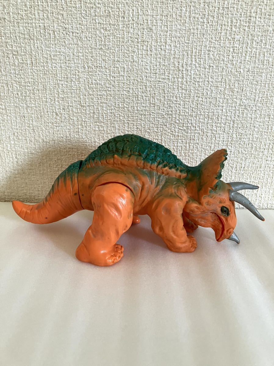 ヤフオク! -「恐竜 トリケラトプス」(ビンテージ) の落札相場・落札価格