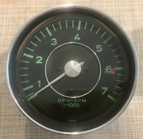 ポルシェ　912 タコメーター　66~67年　グリーンメーター　SWB ナロー USED ORIGINAL GENUINE PORSCHE 912 GREEN FACED TACHOMETER SWB 