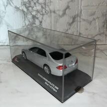 京商 Jコレクション 1/43 トヨタクラウンアスリート 2008 シルバーメタリック TOYOTA CROWN ATHLITE J-COLLECTION ミニカー カラーサンプル_画像9