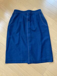 未使用　デニム風　ステッチ入り　シンプル台形タイトスカート13号大きいサイズ　春服秋服