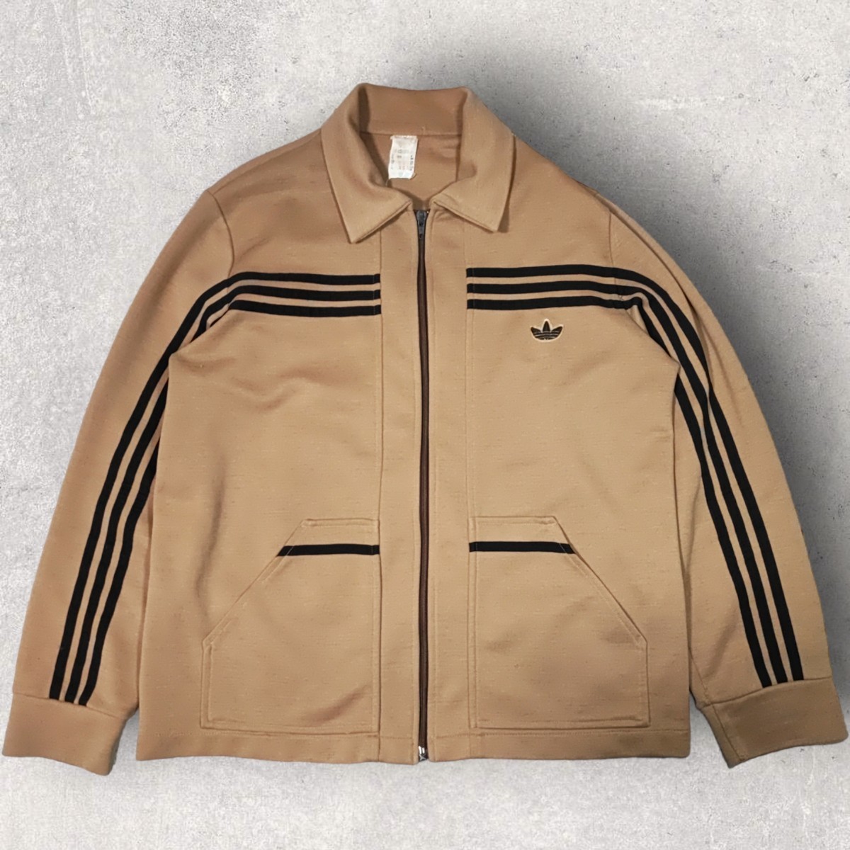 ヤフオク! -「常田大希 adidas」(ファッション) の落札相場・落札価格