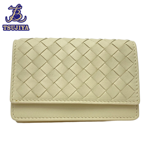 ★美品★BOTTEGA VENETA ボッテガ・ヴェネタ　イントレチャート　カードケース　アイボリー　中古A【辻屋質店B1971】