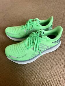 【希少カラー】new balance FRESH FOAM X 1080