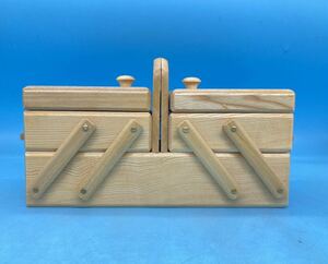 【A7339O108】木製 ソーイングボックス 裁縫箱 2段 針山付き 記念品 保管品 レトロ 昭和レトロ