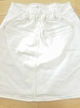 【使用回数僅少・美品】GU ジーユー オフホワイトデニムスカート　150cm_画像2