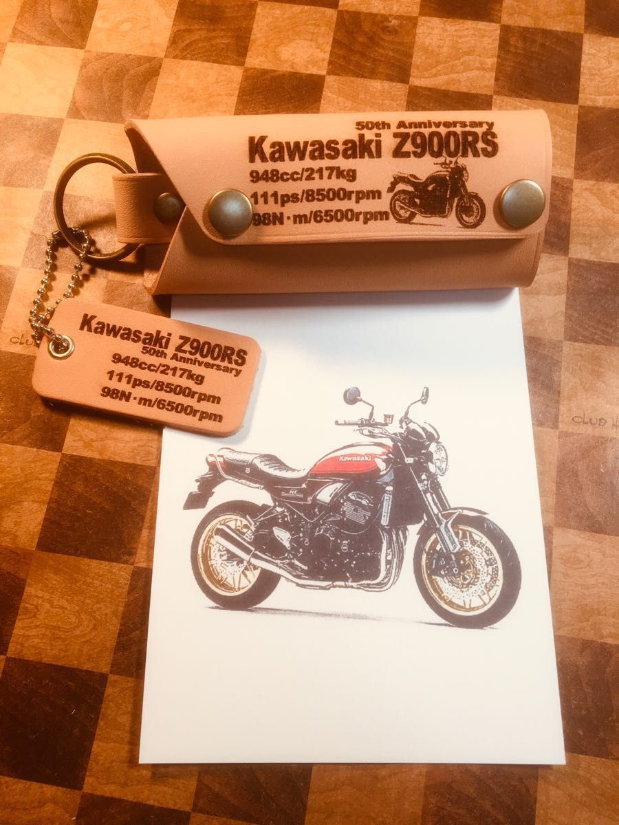 Z900RS 50th アニバーサリー 火の玉カラー カーボンタンクパッド