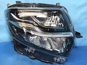 【190600】　LA650S タントカスタム　右ヘッドランプ　LED　Koito 100-69075　刻印 Z