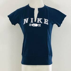 AS0248 NIKE ナイキ レディース トップス Tシャツ 半袖 スリットネック S ネイビー 紺 ロゴ刺繍 綿100% 涼しげ スポーティチックスタイル