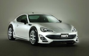 トヨタ TOM'S 86GT N086V 2013年 GT86 ハチロク 絵画風 壁紙ポスター ワイド版921×576mm （はがせるシール式） 007W1