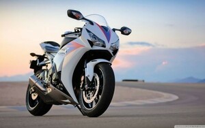 ホンダ CBR1000RR 2012年 スーパーバイク バイク 絵画風 壁紙ポスター ワイド版 603×376mm はがせるシール式 005W2