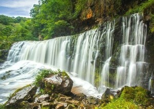 Art hand Auction Wales Waterfall UK Heilende Stimmungsänderung Wasserfall-Malstil-Tapetenposter Extragroße A1-Version 830 x 585 mm (abziehbarer Aufklebertyp) 003A1, Drucksache, Poster, Wissenschaft, Natur